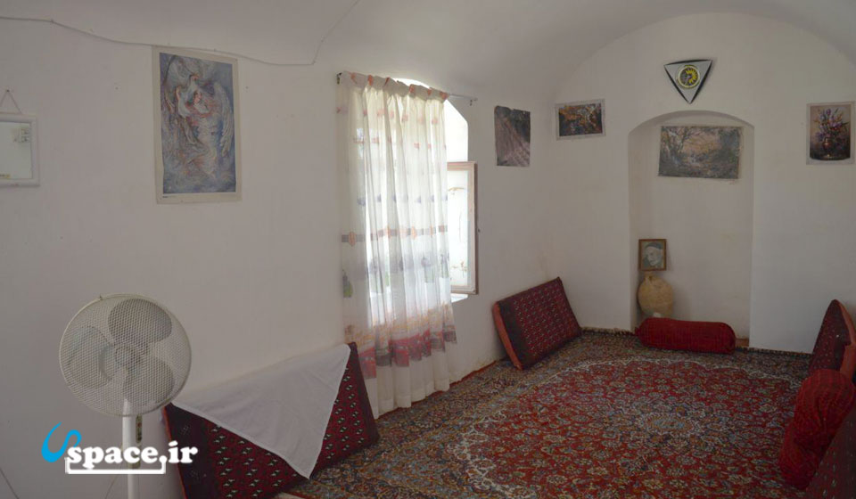 نمای داخل اتاق اقامتگاه بوم گردی دیار کهن - داورزن - روستای کاهک